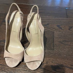 BCBG size 7 heels
